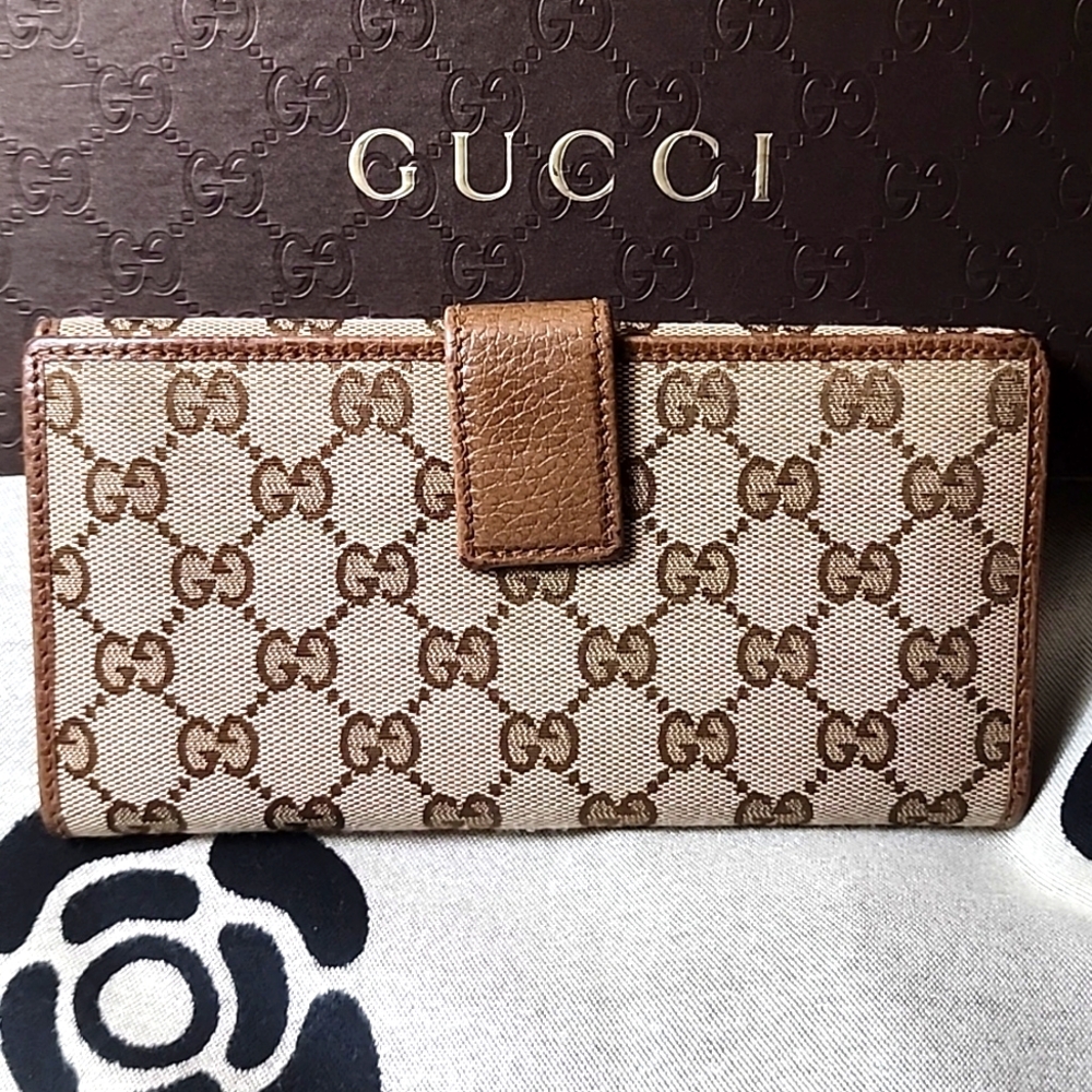 Authentic Gucci Monogram Canvas Wallet